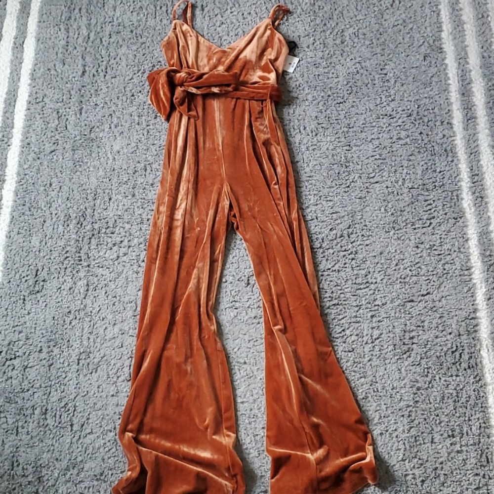 NWT 💕 Forever 21 - Velvet Copper Jumpsuit